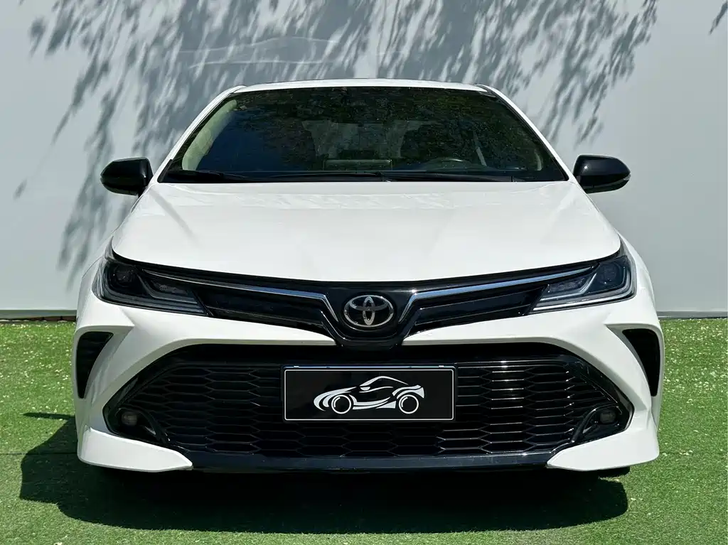 Toyota Corolla 2022 — фото 2