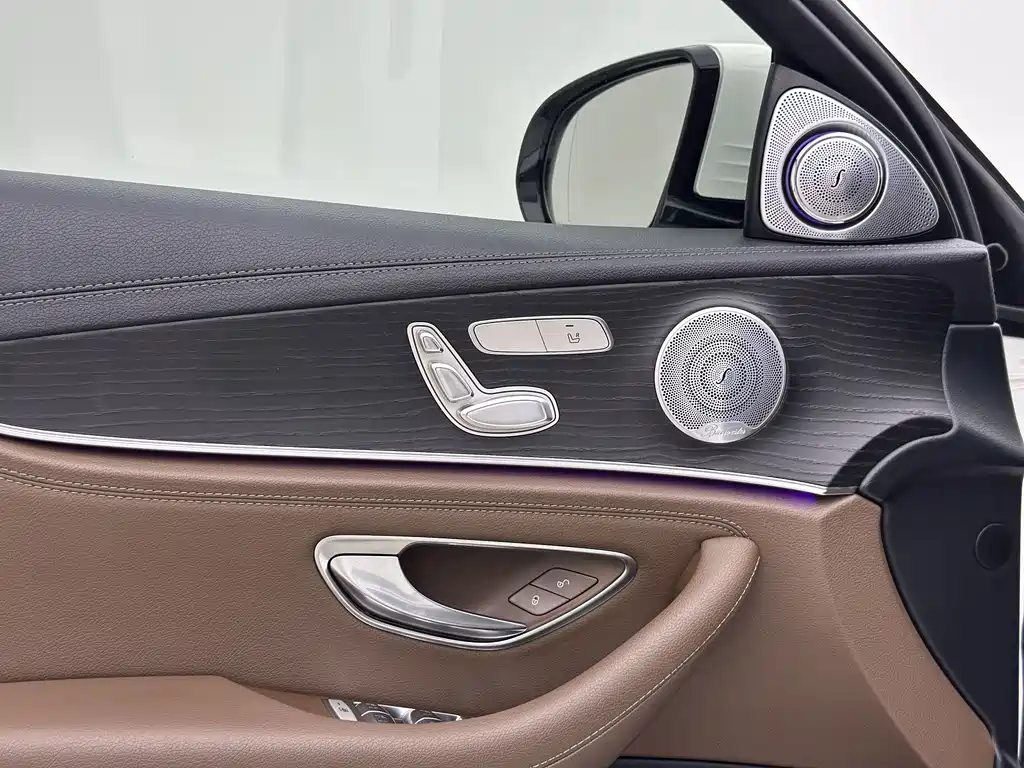 Mercedes-Benz E-Class 2020 — фото 12
