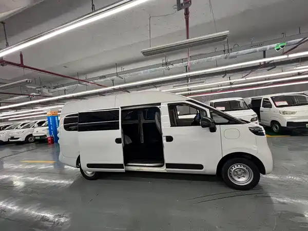 Maxus Dana V1 2025