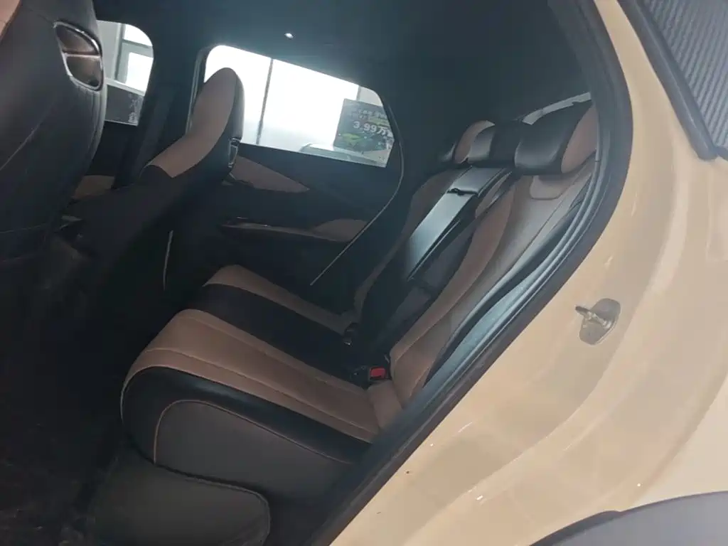 BYD Dolphin 2023 — фото 17