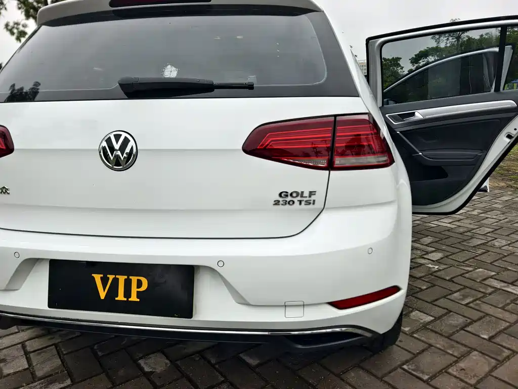 Volkswagen Golf 2018 — фото 18