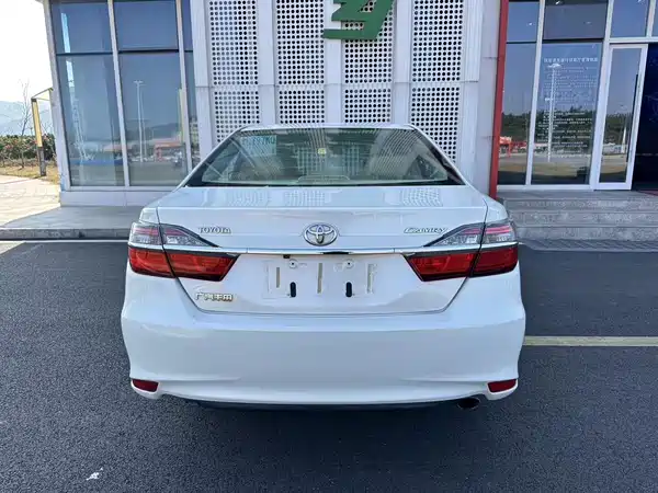 Toyota Camry 2016
