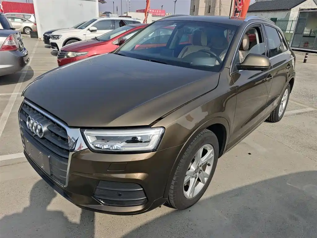 Audi Q3 2018 — фото 1