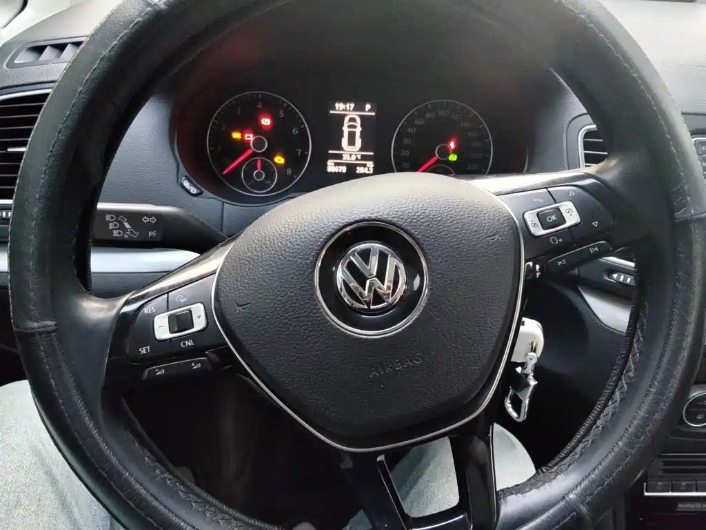 Volkswagen Sharan 2017 — фото 6