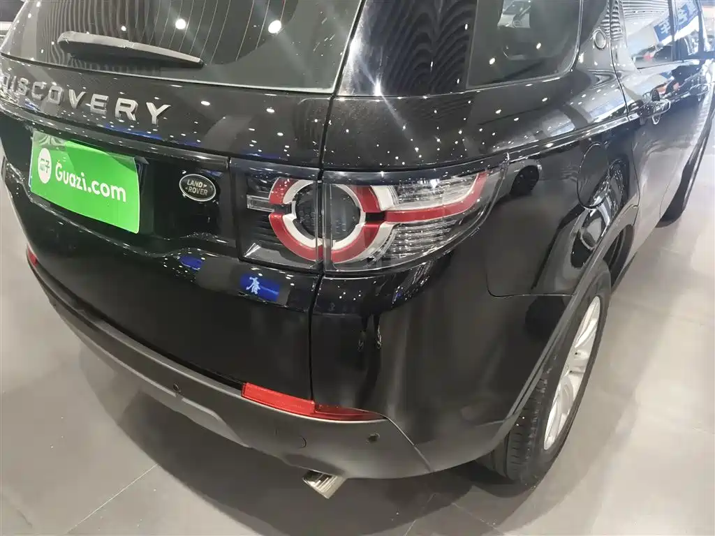 Land Rover Discovery Sport 2017 — фото 20