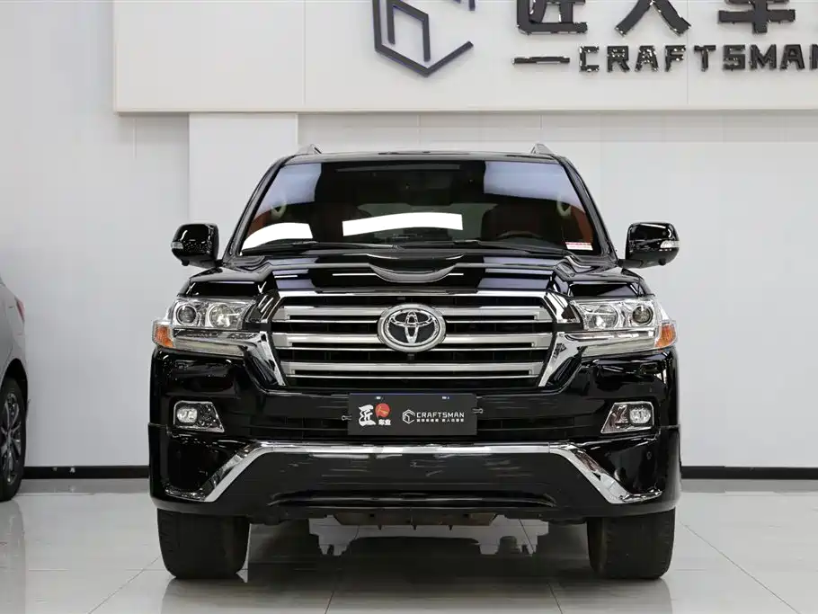 Toyota Land Cruiser 2017 — фото 18