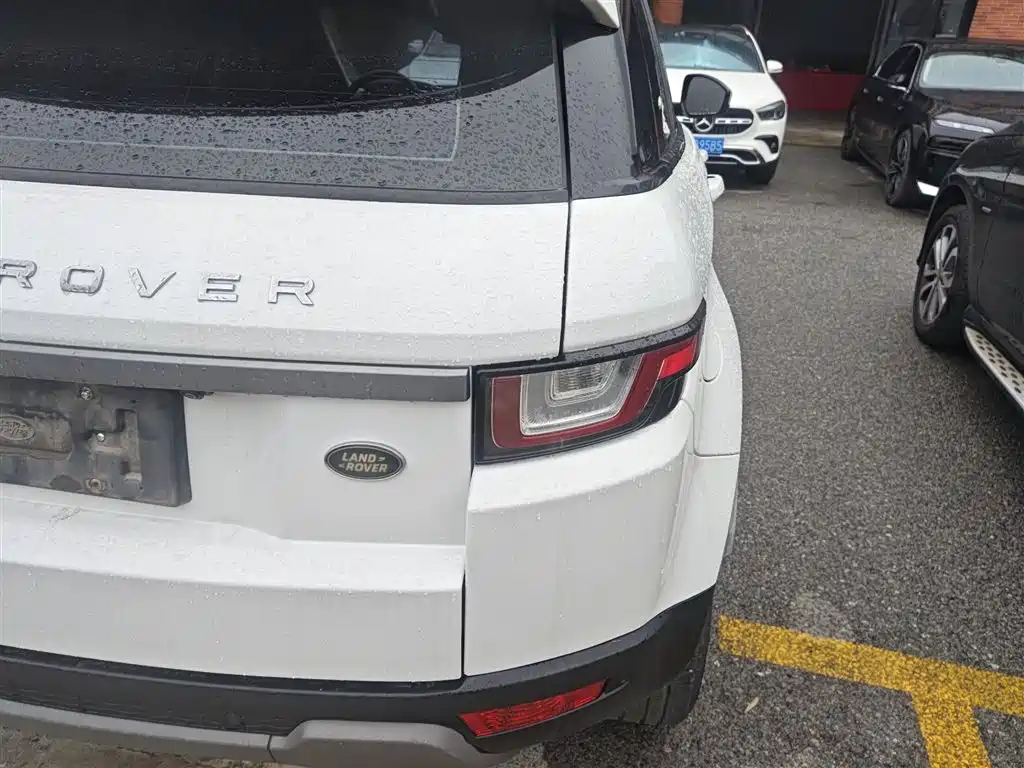 Land Rover Evoque 2017 — фото 24