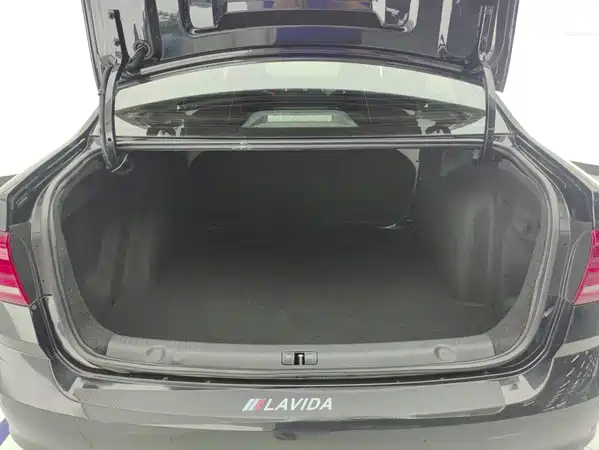 Volkswagen Lavida 2016