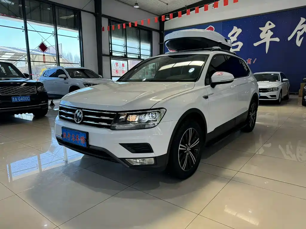 Volkswagen Tiguan L 2019 — фото 1