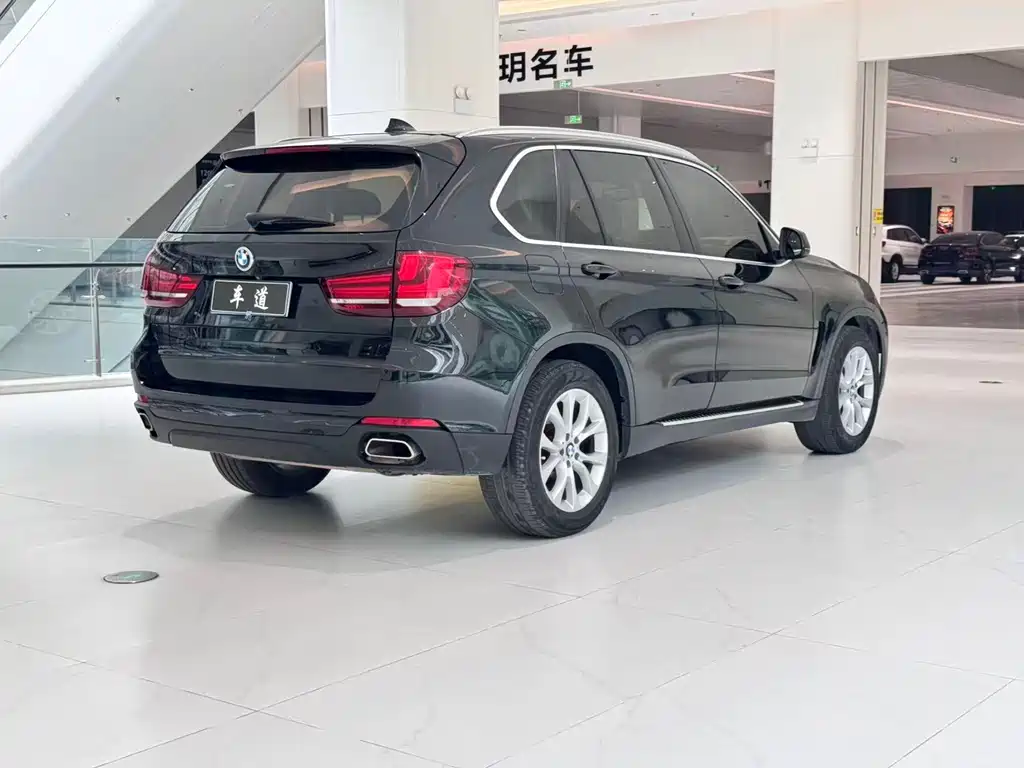 BMW X5 2014 — фото 9