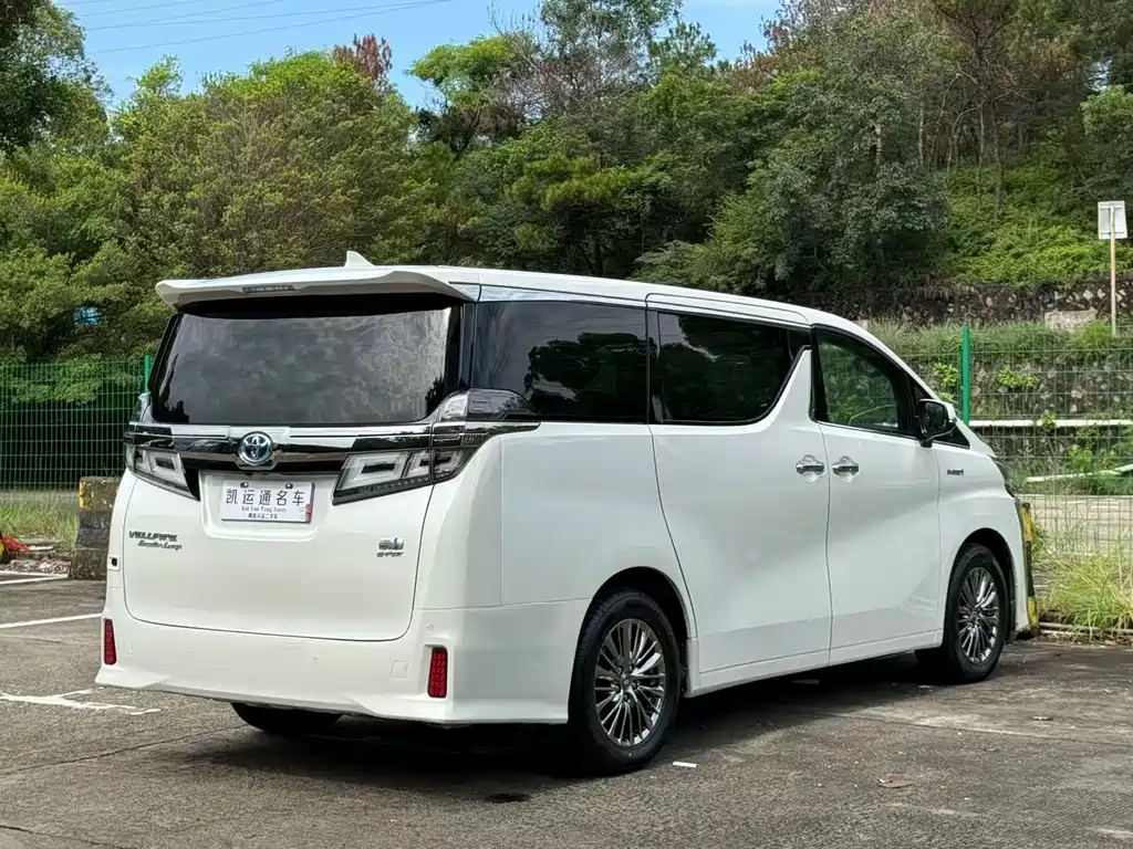 Toyota Vellfire 2020 — фото 9