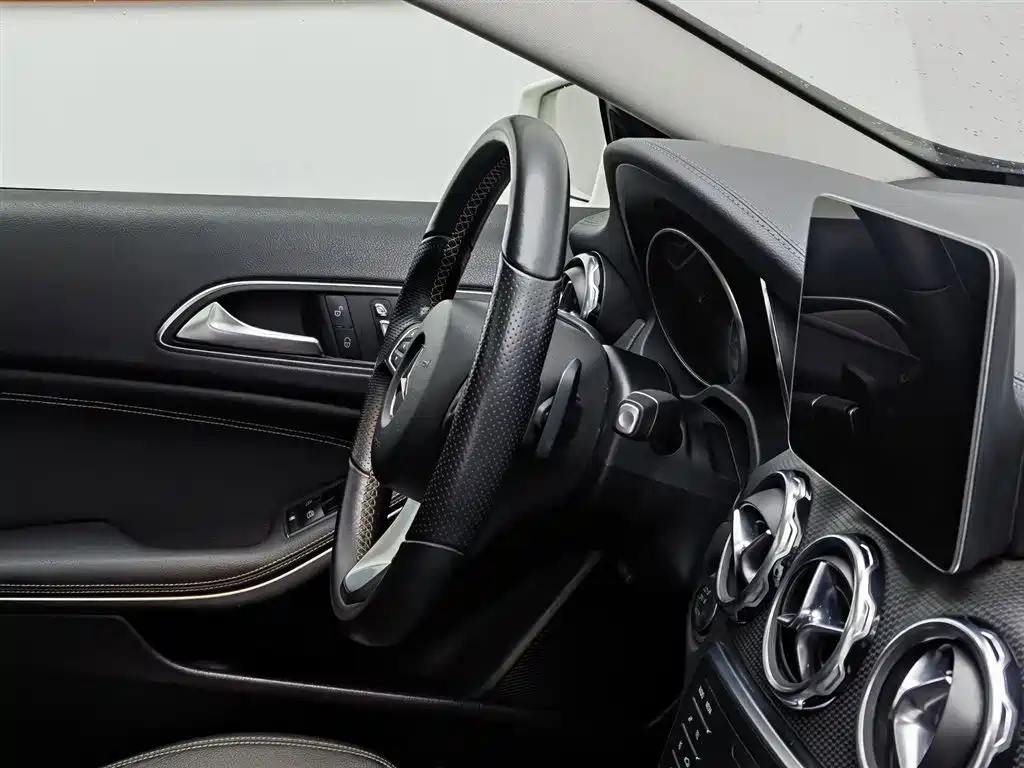 Mercedes-Benz GLA 2019 — фото 22
