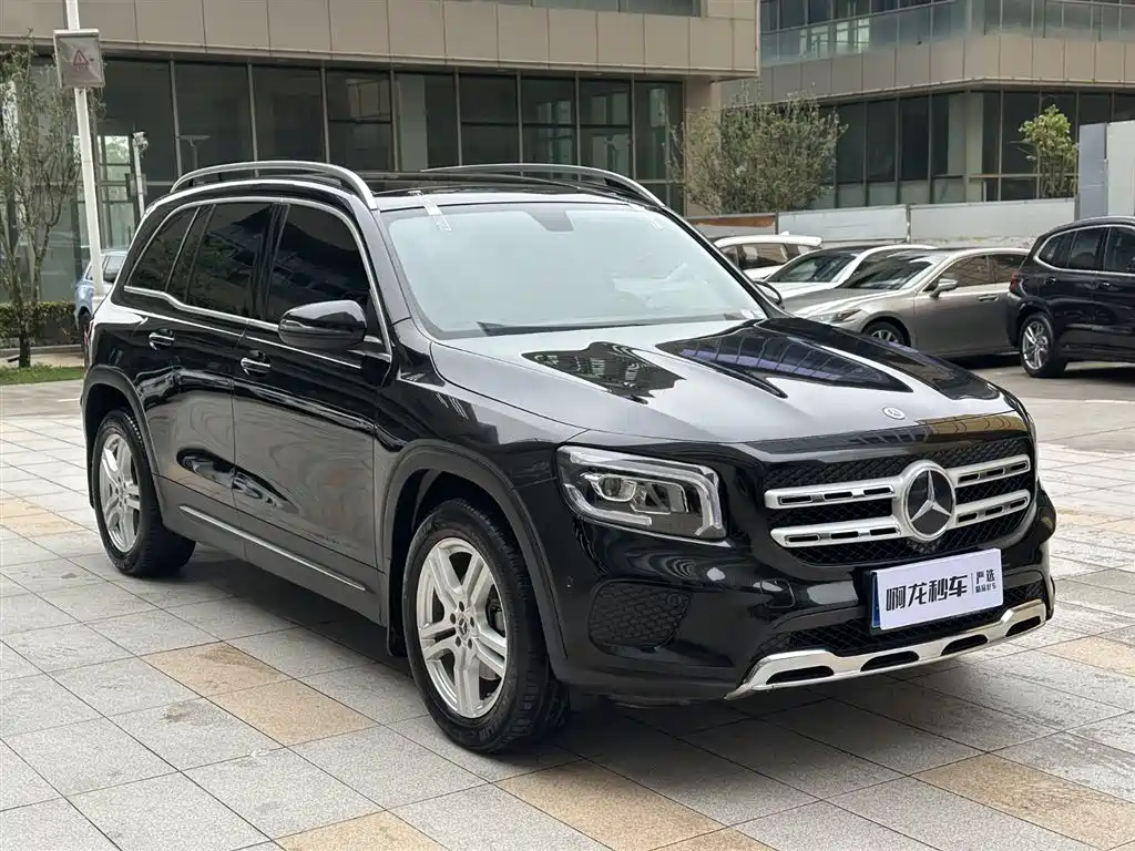 Mercedes-Benz GLB 2023 — фото 11
