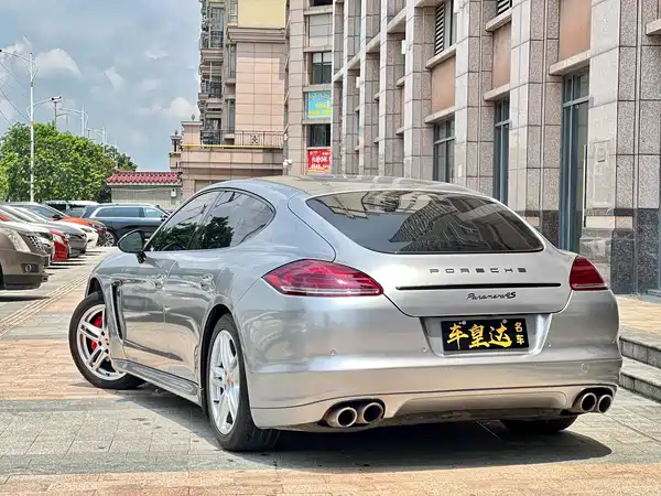 Porsche Panamera 2010