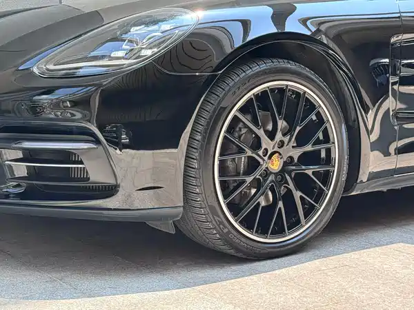 Porsche Panamera 2019