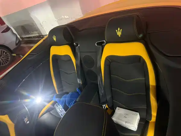 Maserati Grancabrio 2013