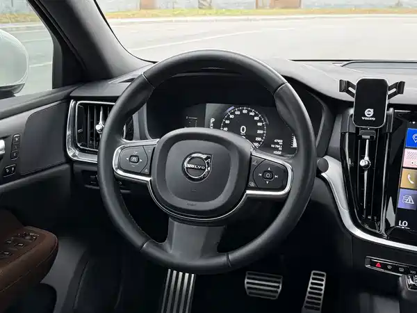 Volvo S60 2021