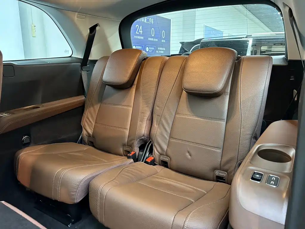 Mercedes-Benz GLS 2023 — фото 16