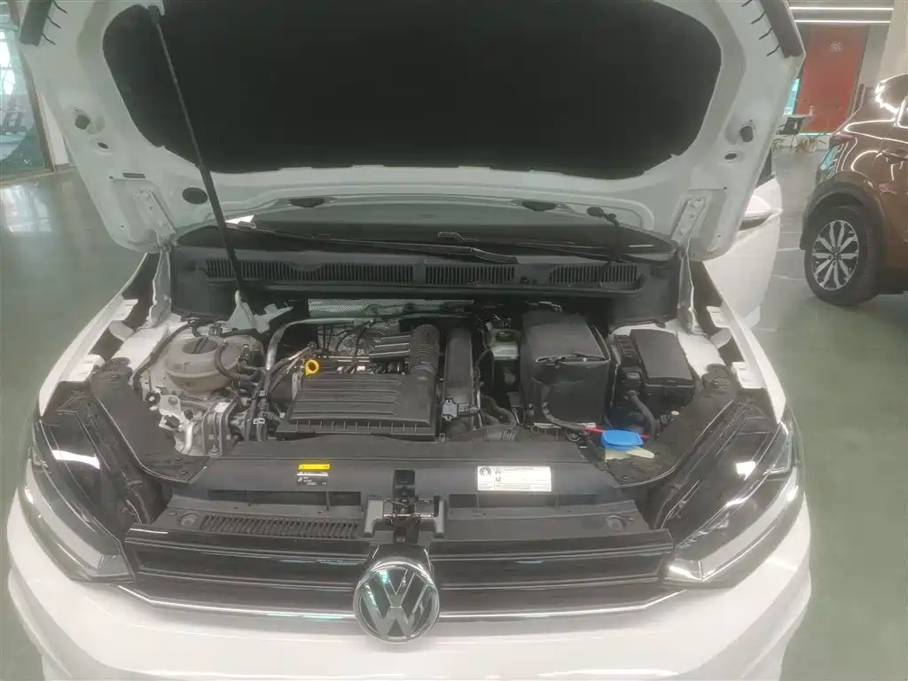 Volkswagen Touran 2019 — фото 20