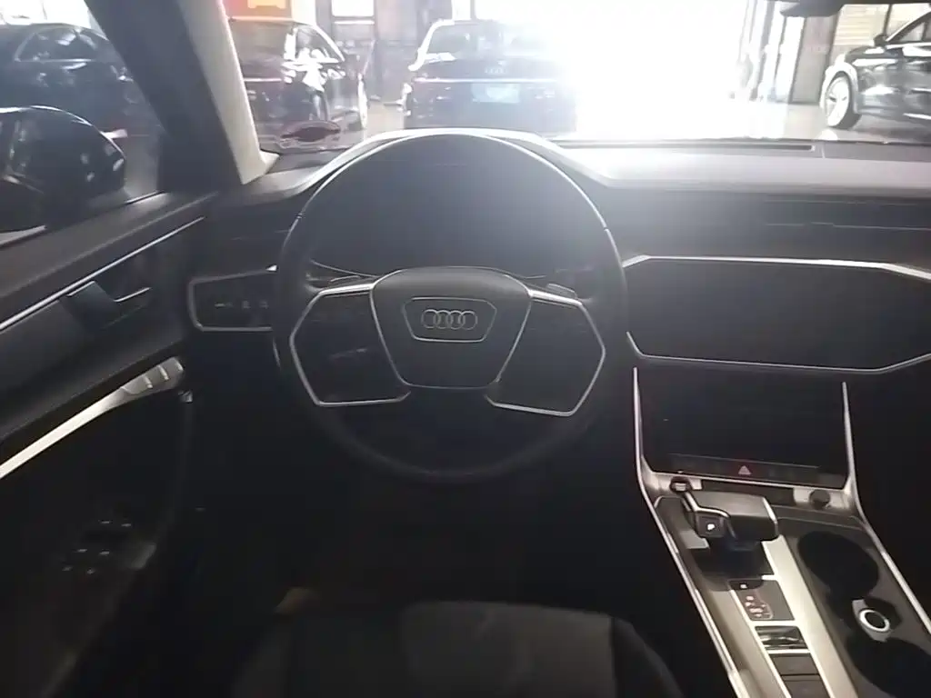 Audi A6 2022 — фото 11