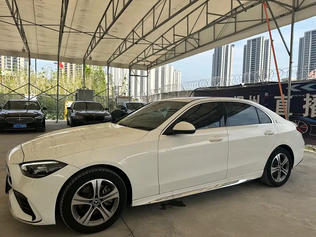 Mercedes-Benz C-Class 2022 — фото 4