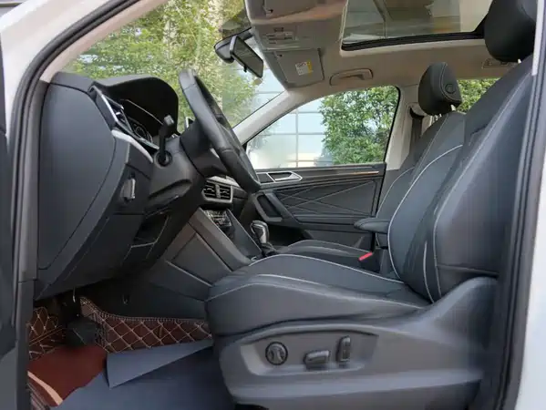 Volkswagen Tiguan L 2024