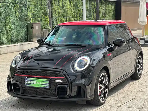 MINI JCW 2022