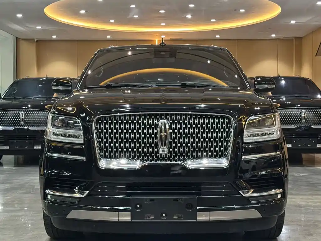 Lincoln Navigator 2018 — фото 1