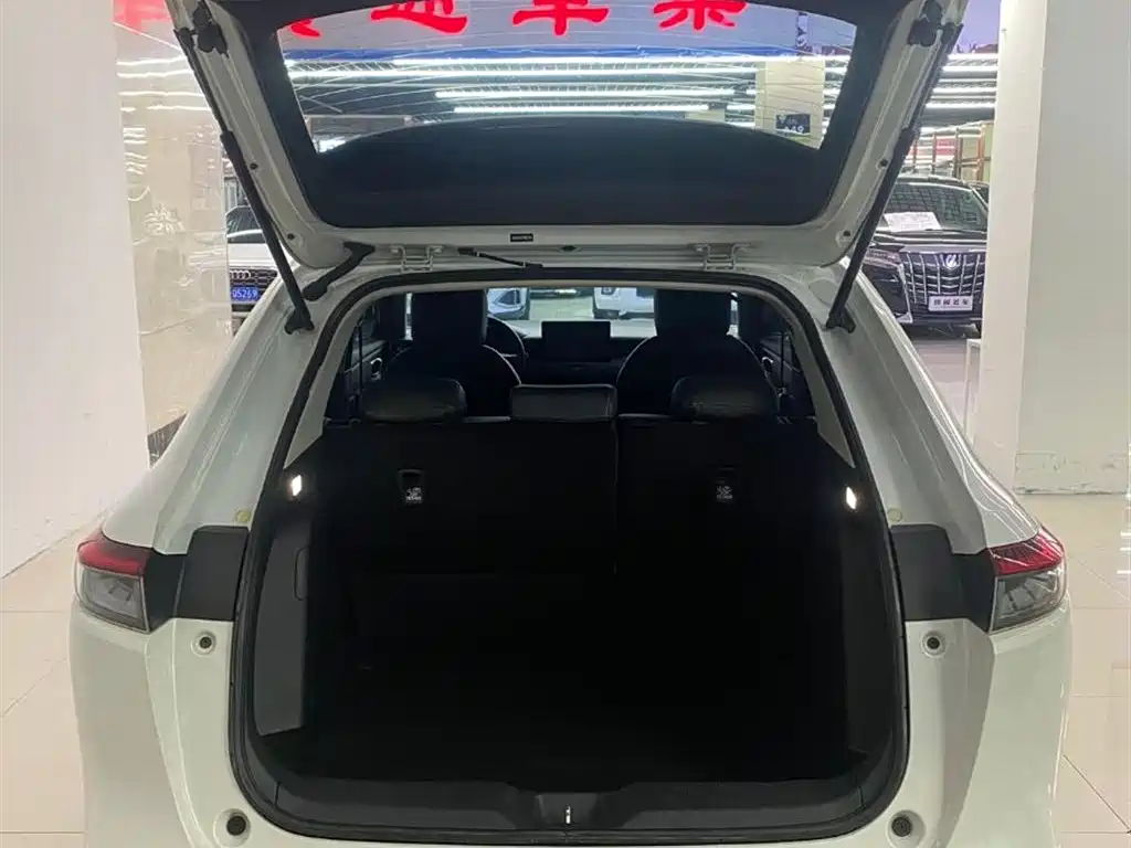Honda Vezel 2023 — фото 10