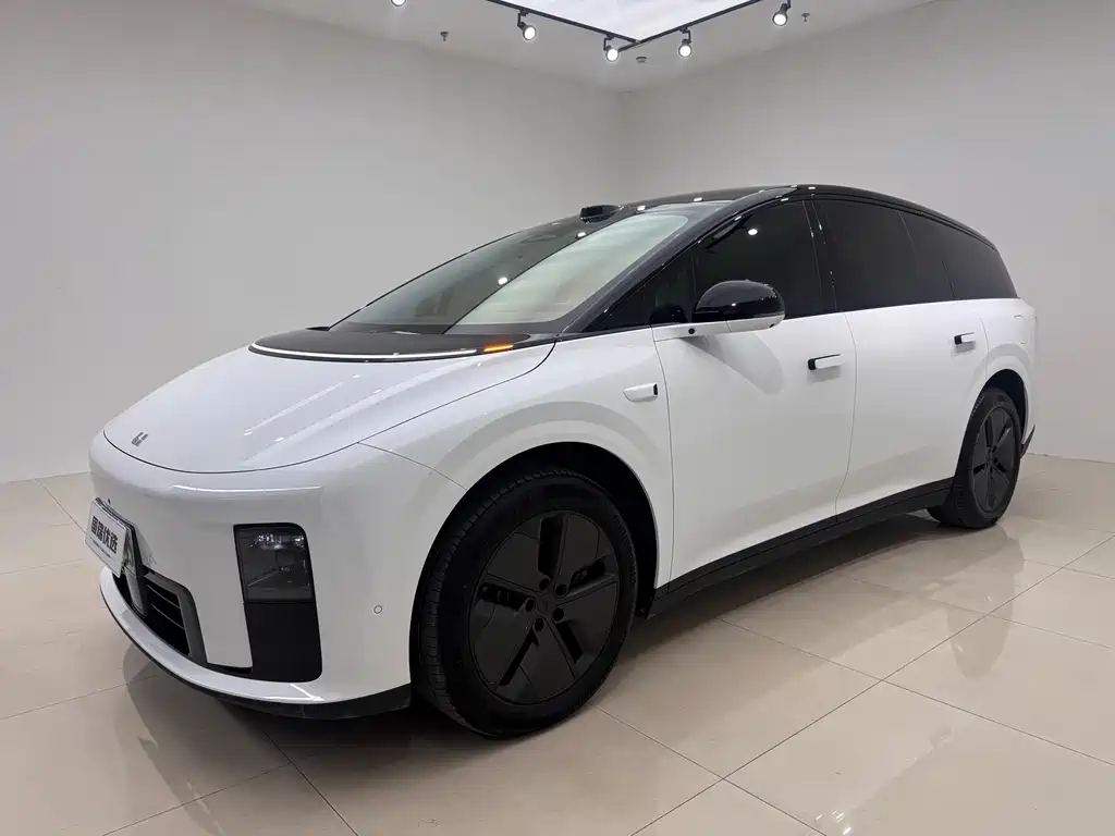 Li Auto i8 2026