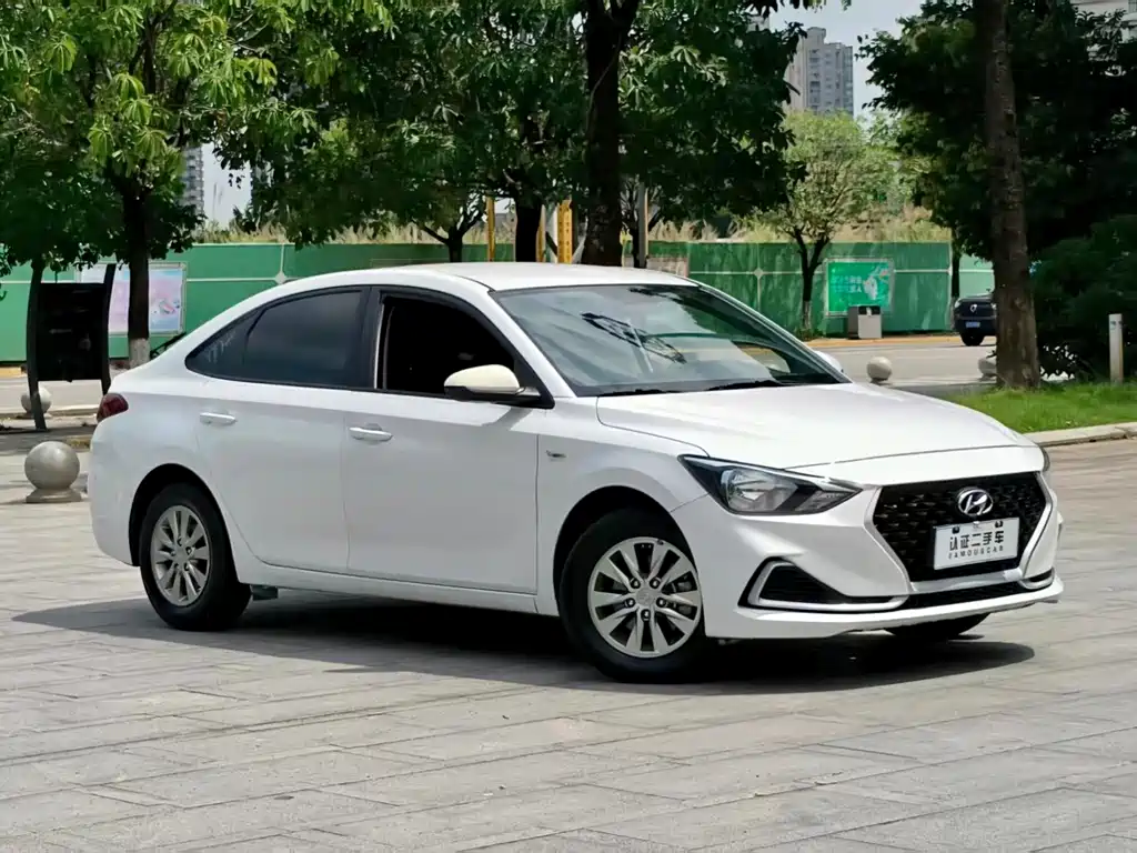 Hyundai Elantra 2021