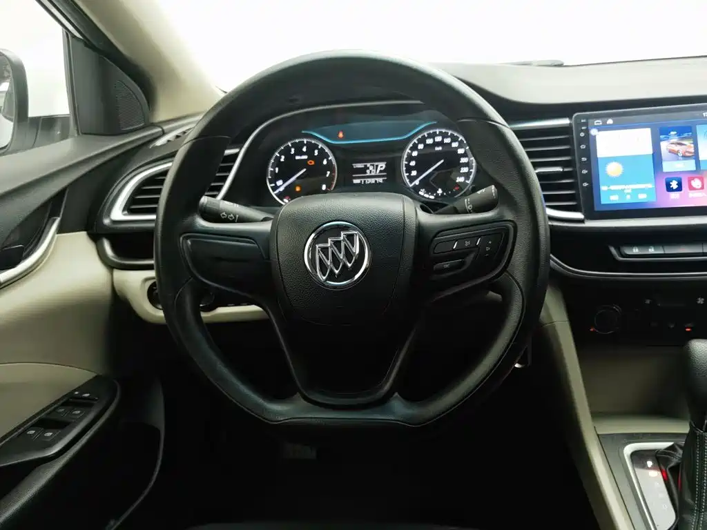 Buick Excelle 2017 — фото 11