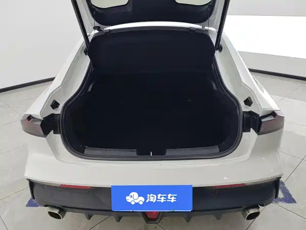 Changan UNI-V 2022