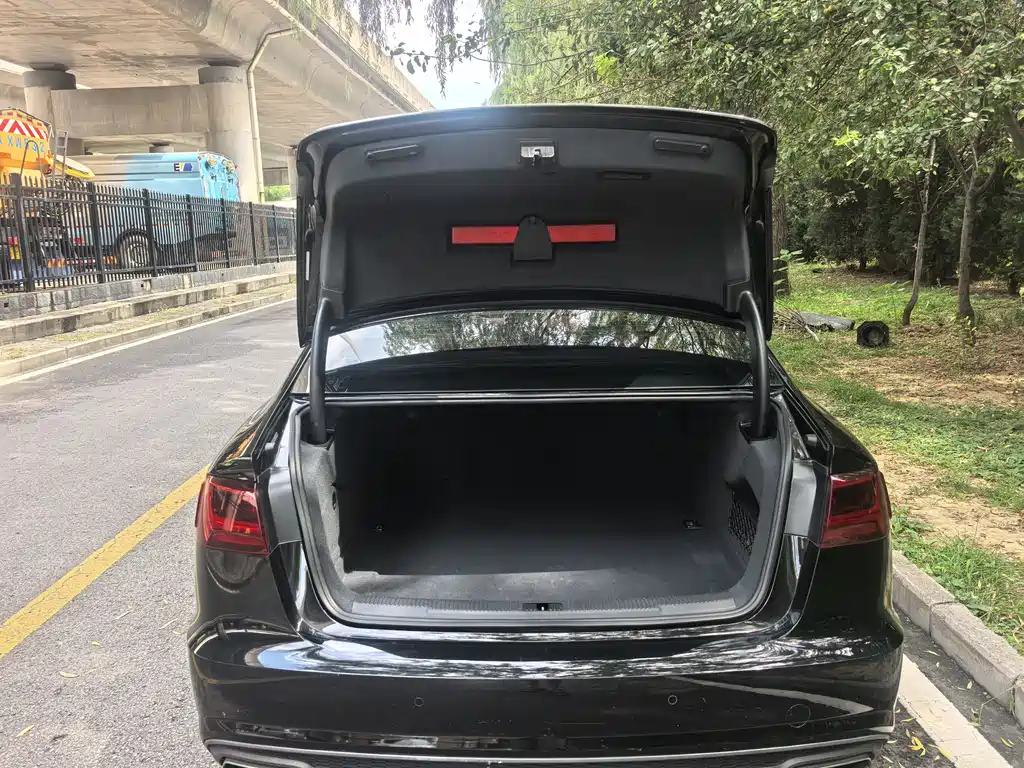 Audi A6L 2018 — фото 12