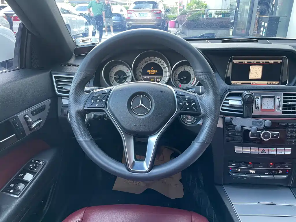 Mercedes-Benz E-Class 2015 — фото 9