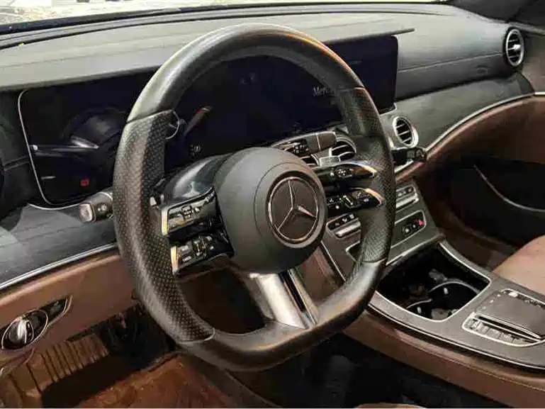 Mercedes-Benz E-Class 2021 — фото 9