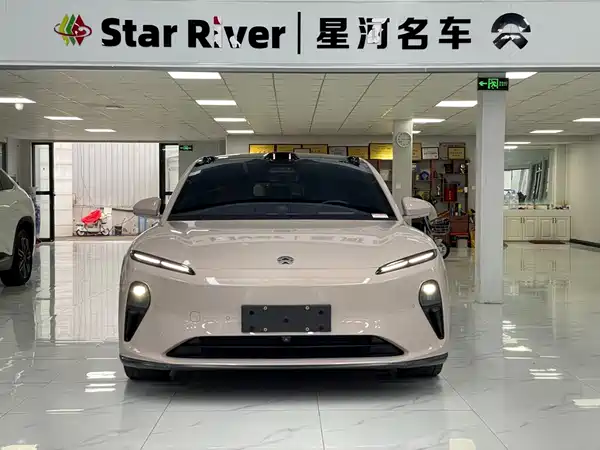 NIO ET5T 2023