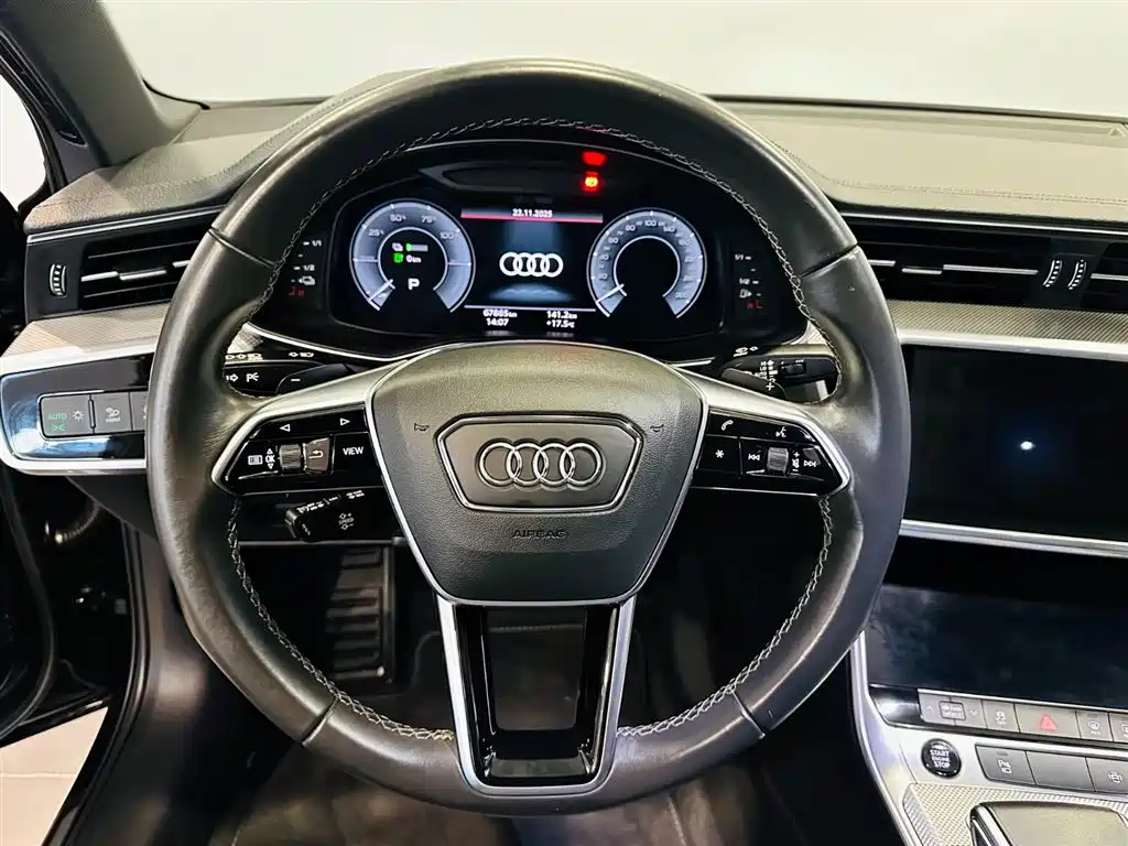 Audi A6L New Energy 2022 — фото 12