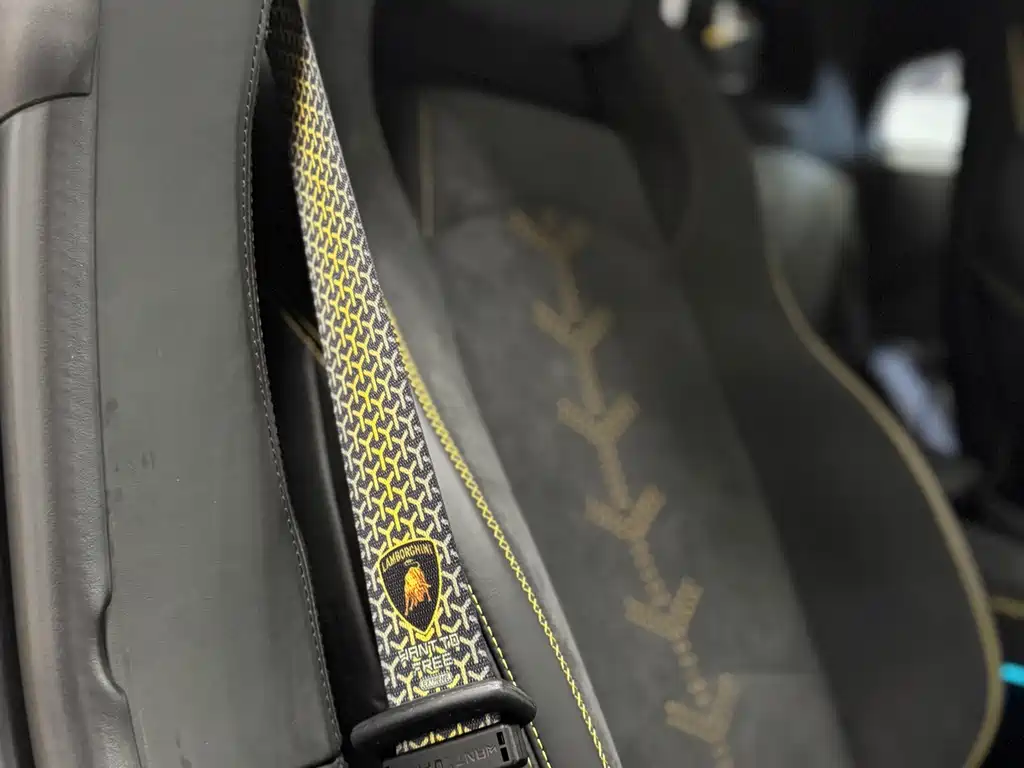Lamborghini Aventador 2014 — фото 10