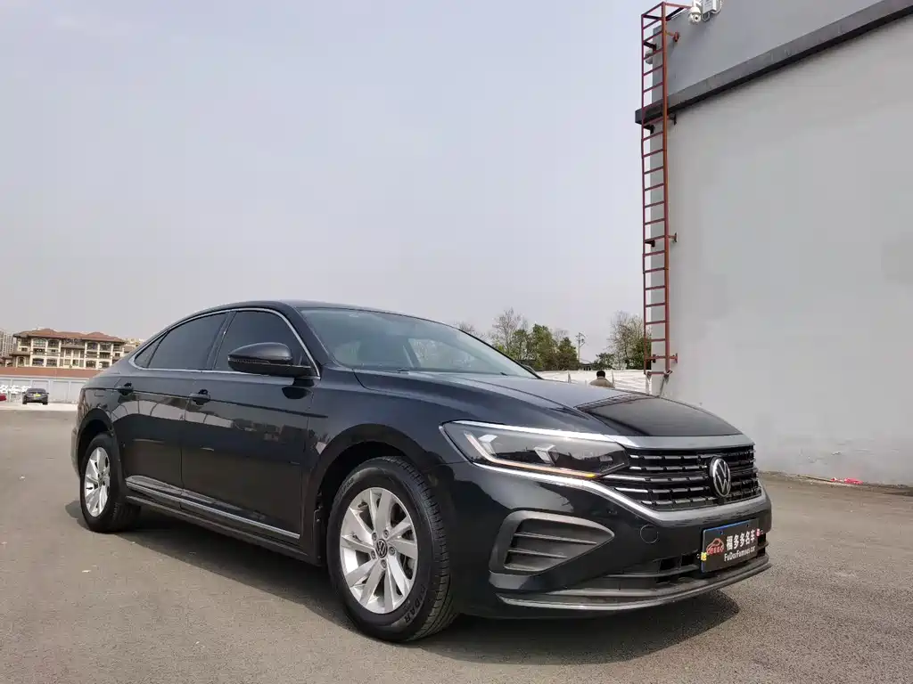 Volkswagen Passat 2023
