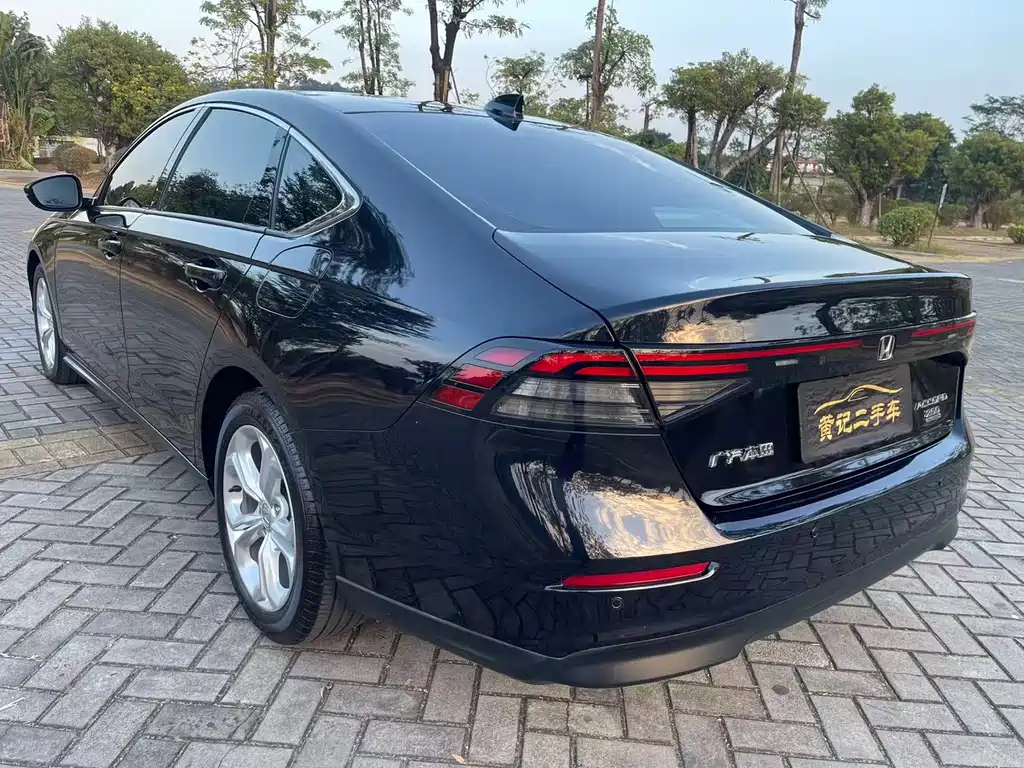 Honda Accord 2024 — фото 12