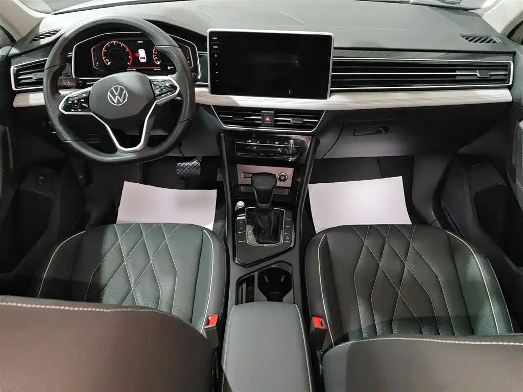 Volkswagen Tiguan L 2023 — фото 6
