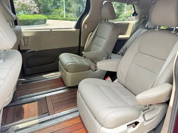 Toyota Sienna 2020
