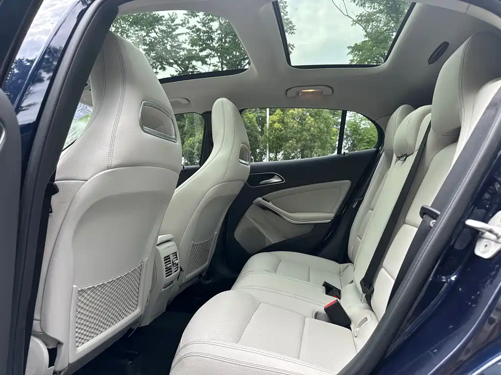 Mercedes-Benz GLA 2016