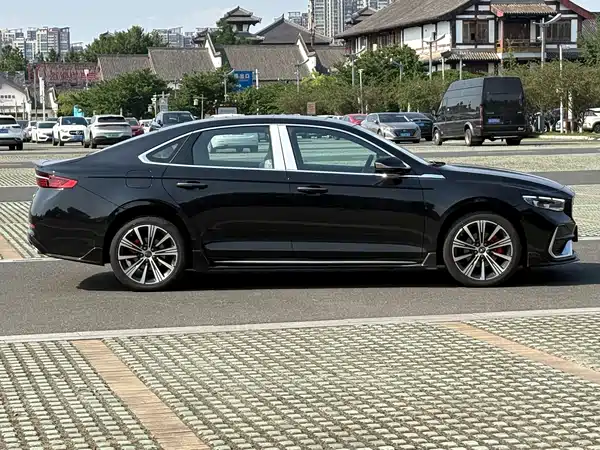 Geely Xingrui 2025