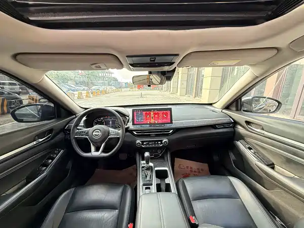 Nissan Teana 2024