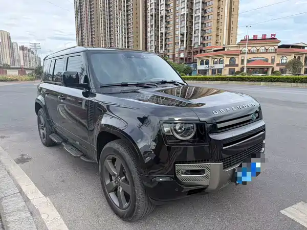 Land Rover Defender 2026