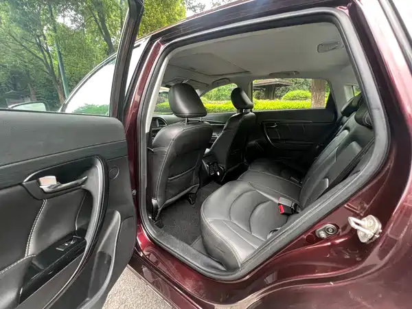 GAC Trumpchi GA6 2015