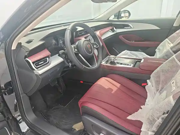 Hongqi H5 2026