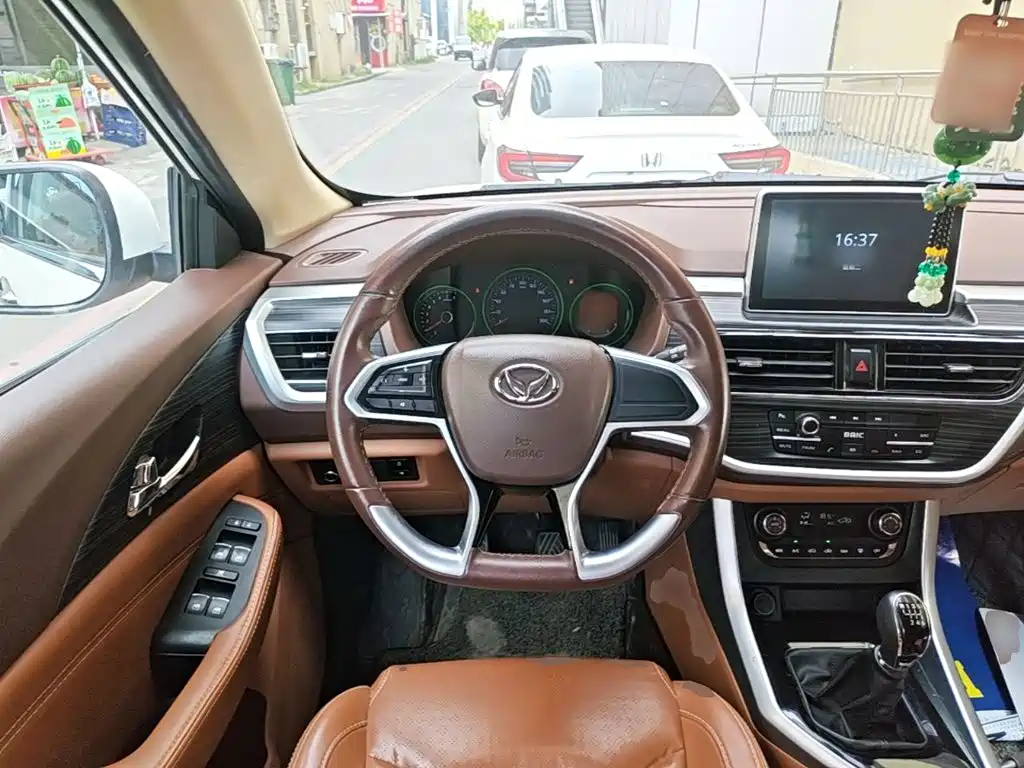 BAIC Magic Speed S7 2018 — фото 11